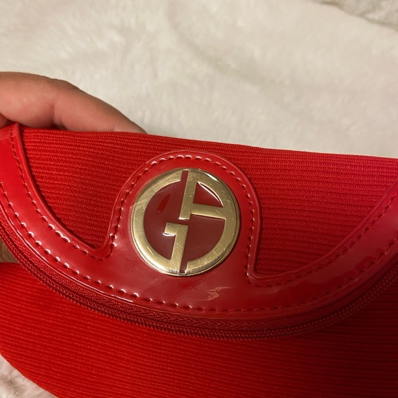New Giorgio Armani Beaute red snap zippered wristlet - Picture 2 of 10